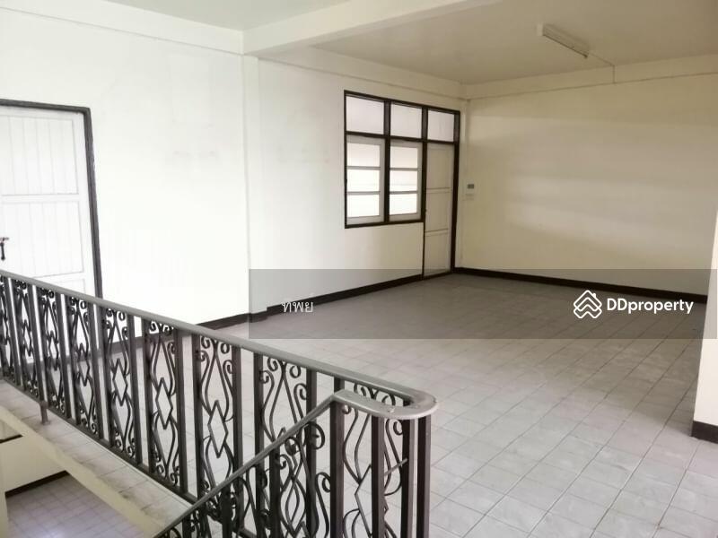For Sale - อาคาร 2 คูหาติดถนน แยกสวนสมเด็จ, Nonthaburi