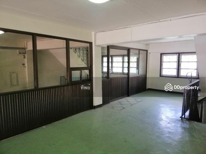 For Sale - อาคาร 2 คูหาติดถนน แยกสวนสมเด็จ, Nonthaburi