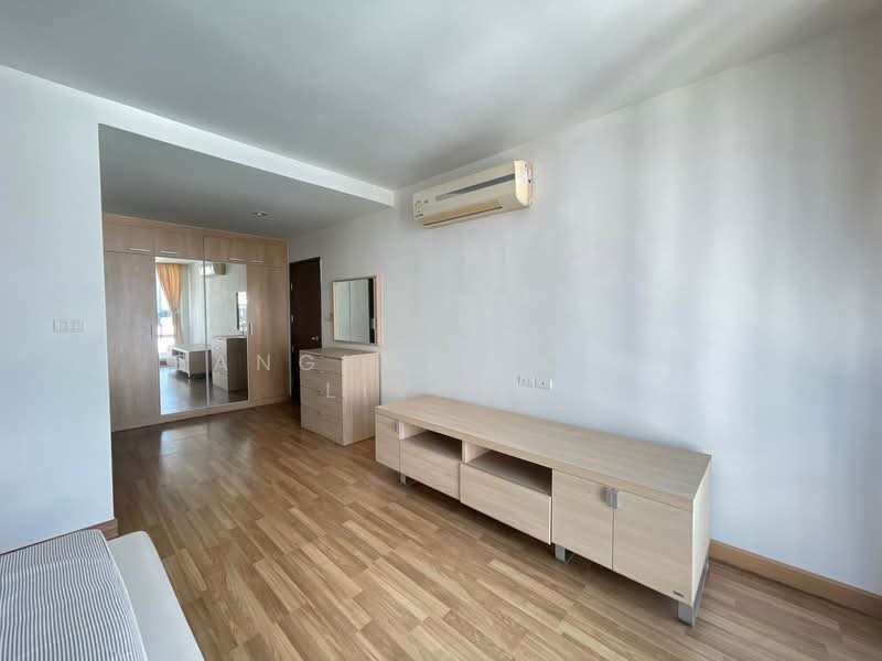 Y.O. Place, Bangkok, 223 Soi Sai Nam Thip 2, Khlong Toei, Khlong Toei, Bangkok, 3 Bedrooms, 111 sqm, Condo For Rent, by Bangkok House Living, 11084153 - DDproperty.com