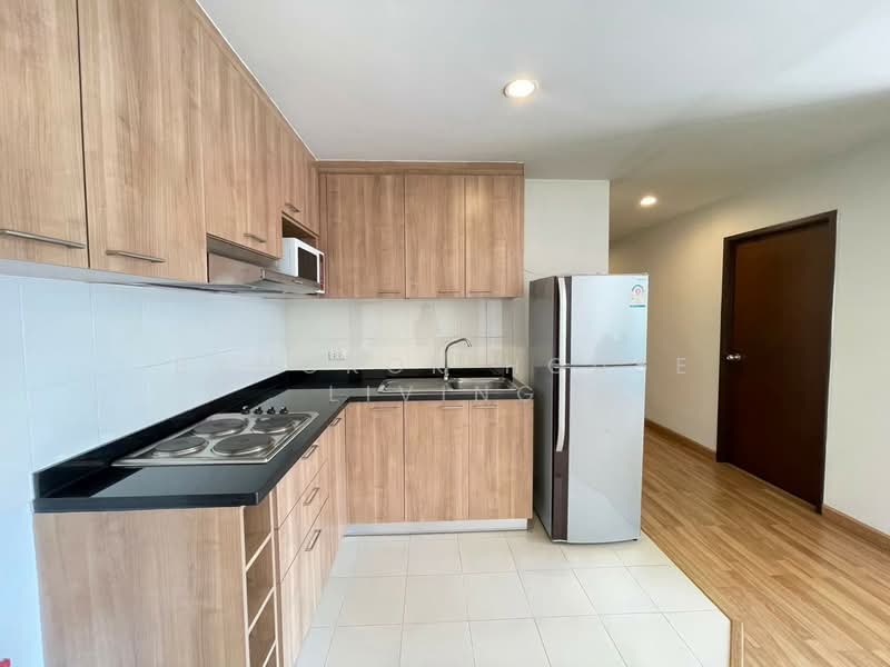 Y.O. Place, Bangkok, 223 Soi Sai Nam Thip 2, Khlong Toei, Khlong Toei, Bangkok, 3 Bedrooms, 111 sqm, Condo For Rent, by Bangkok House Living, 11084153 - DDproperty.com