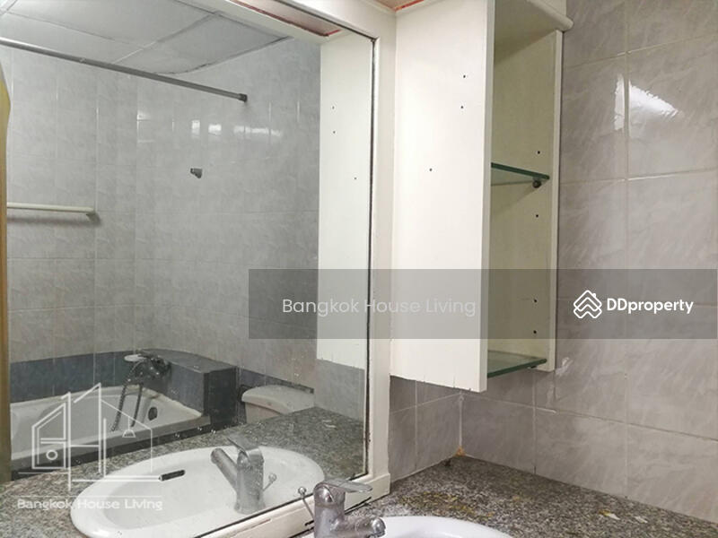 Sahai Place, Bangkok, Soi Sukhumvit 24, Khong Tan, Khlong Toei, Bangkok, 3 Bedrooms, 250 sqm, Condo For Rent, by Bangkok House Living, 11087379 - DDproperty.com