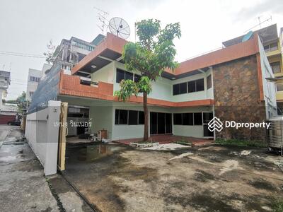 ขาย - บ้านเลขที่ 3 ซอยสาทร 15, กรุงเทพ