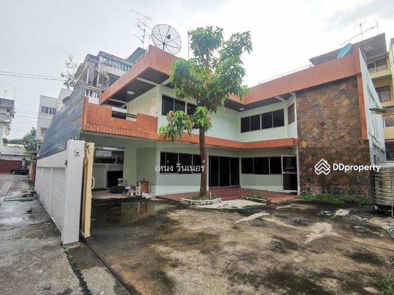 ขาย - บ้านเลขที่ 3 ซอยสาทร 15, กรุงเทพ