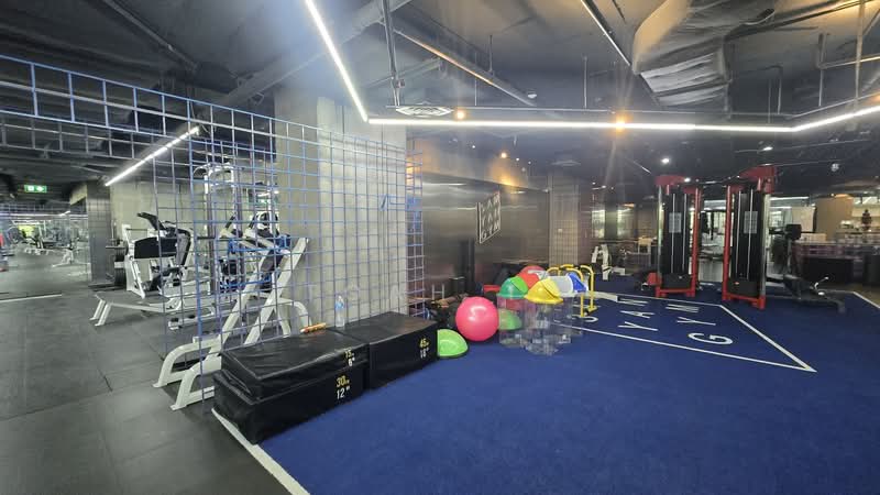 พื้นที่ให้เช่า สีลม สาทร บางรัก : Space for rent in Silom, Sathorn, and Bang Rak., กรุงเทพ, สีลม, บางรัก, กรุงเทพ, 311 ตร.ม., พื้นที่ขายของ ให้เช่า, โดย TOAH T., 11089911 - DDproperty.com