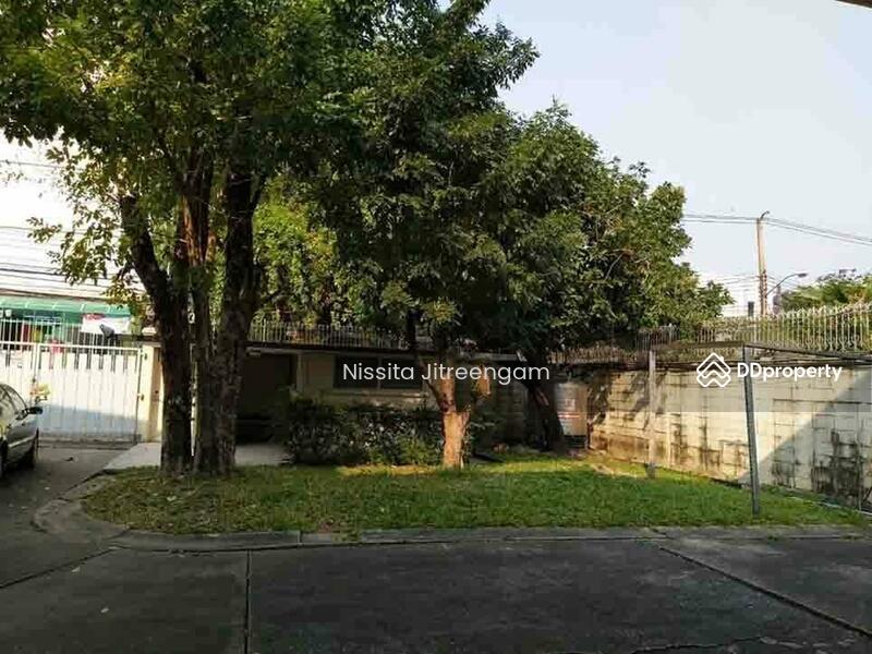 ที่ดินพร้อมบ้าน ซอยลาดพร้าว 35 ใกล้แนวรถไฟฟ้าสายสีเหลือง DBL-S007, Bangkok, Chan Kasem, Chatuchak, Bangkok, , 1,504 sqm, Land For Sale, by Nissita Jitreengam, 11092618 - DDproperty.com