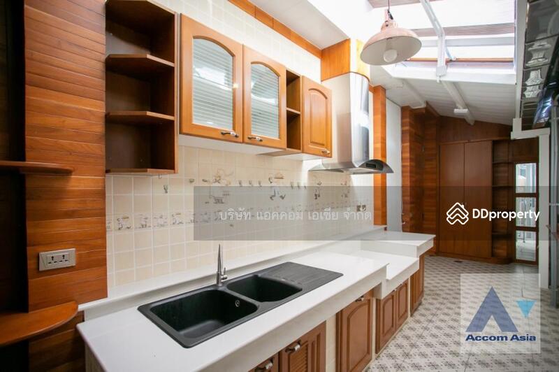 ขาย - 3 Bedrooms House for Sale in Ratchadapisek, Bangkok near MRT Sutthisan (AA37285), กรุงเทพ