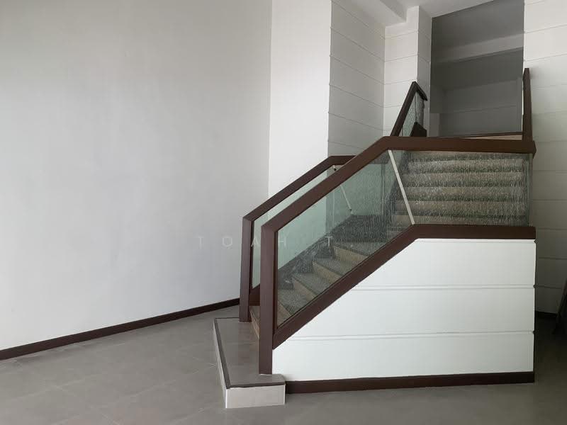 พื้นที่ให้เช่า สีลม ซอยธนิยะ : space for rent silom thaniya sathorn, Bangkok, Silom, Bang Rak, Bangkok, , 400 sqm, Retail Space For Rent, by TOAH T., 11093275 - DDproperty.com