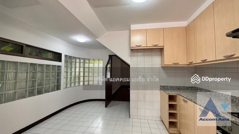 For Rent - 3 Bedrooms Townhouse for Rent in Phaholyothin, Bangkok near BTS Ari at Townhouse1818218, Bangkok