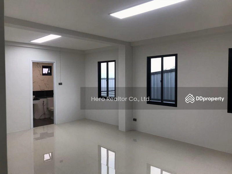 For Sale - Bangkok Warehouse Suwinthawong BRE20667, Bangkok