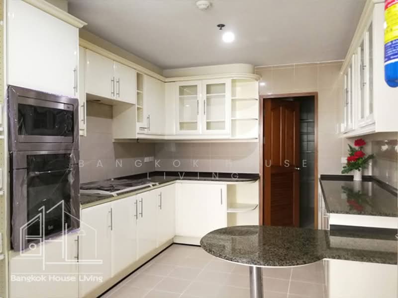 GM Tower, Bangkok, 39 Soi Sukhumvit 20, Khlong Toei, Bangkok, 4 Bedrooms, 450 sqm, Condo For Rent, by Bangkok House Living, 11097921 - DDproperty.com