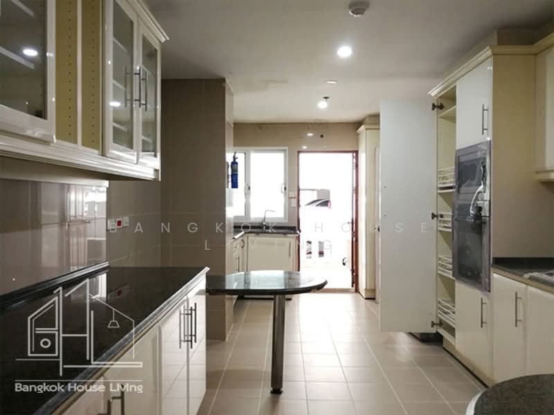 GM Tower, Bangkok, 39 Soi Sukhumvit 20, Khlong Toei, Bangkok, 4 Bedrooms, 450 sqm, Condo For Rent, by Bangkok House Living, 11097921 - DDproperty.com