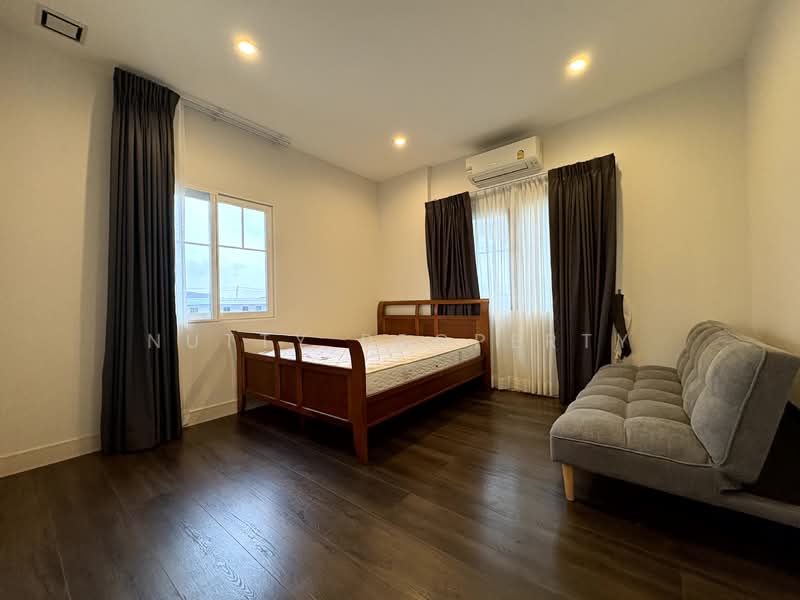 Nantawan Bangna Km.7, Samut Prakan, 98 Bangna-Trad Road, Bang Kaeo, Bang Plee, Samut Prakan, 4 Bedrooms, 283 sqm, Single Detached House For Sale, by Nutty Property, 11099432 - DDproperty.com