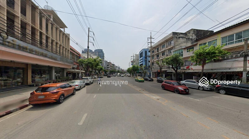 ขาย - อาคารพาณิชย์ 2 ชั้น 3 คูหา ติดถนนเจริญนคร, กรุงเทพ