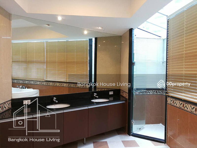 Phirom Garden Residence, Bangkok, Soi Sukhumvit 41, Khlong Tan Nua, Watthana, Bangkok, 4 Bedrooms, 320 sqm, Condo For Rent, by Bangkok House Living, 11102819 - DDproperty.com