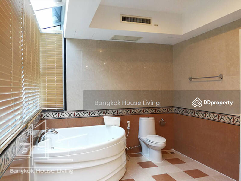 Phirom Garden Residence, Bangkok, Soi Sukhumvit 41, Khlong Tan Nua, Watthana, Bangkok, 4 Bedrooms, 320 sqm, Condo For Rent, by Bangkok House Living, 11102819 - DDproperty.com