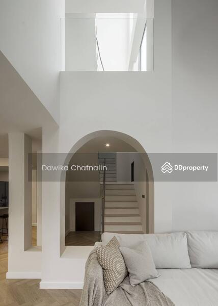 Single house in, Bangkok, พรโขนง, Phra Kanong Nua, Watthana, Bangkok, 3 Bedrooms, 350 sqm, Single Detached House For Rent, by Davika Chatnalin, 11104901 - DDproperty.com