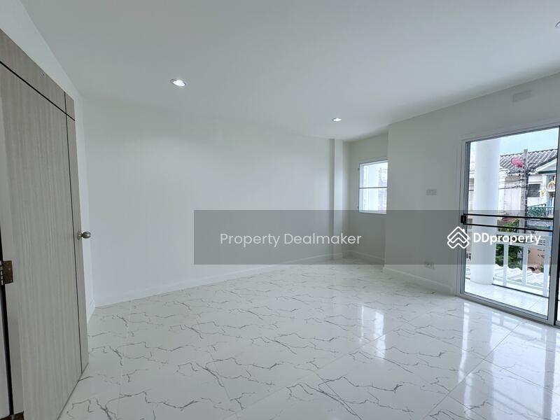 Bang Yai City, Nonthaburi, Bang Yai City Village Road, Sao Thong Hin, Bang Yai, Nonthaburi, 2 Bedrooms, 70 sqm, Townhouse For Sale, by Property Dealmaker, 11105607 - DDproperty.com