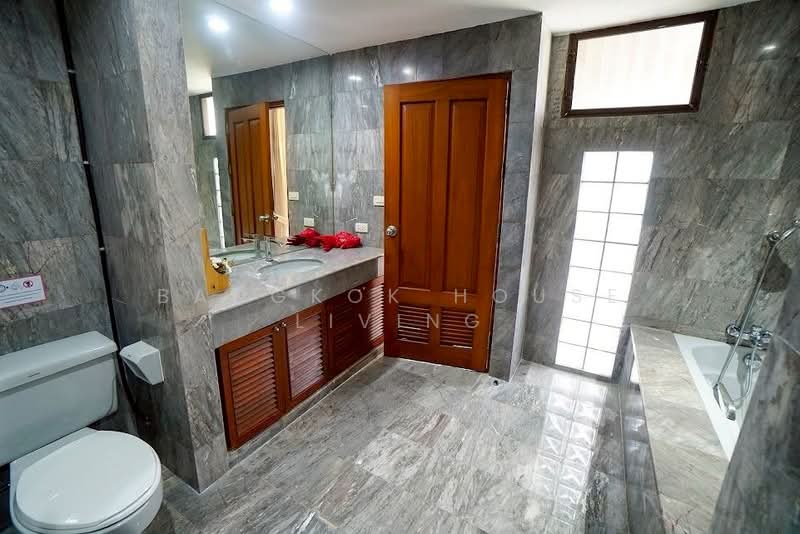 Raintree Village Apartment : เรนทรี วิลเลจ อพาร์ทเม้นท์, กรุงเทพ, 21 ซอย สุขุมวิท 41, คลองตันเหนือ, วัฒนา, กรุงเทพ, 420 ตร.ม., อพาร์ทเมนท์ ให้เช่า, โดย Bangkok House Living, 11107471 - DDproperty.com