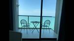 AERAS Beachfront Condominium Jomtien : แอราส คอนโด, ชลบุรี