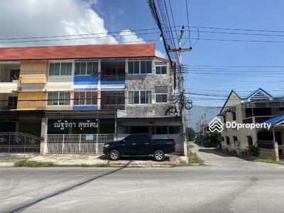 ขาย - ที่ดินพร้อมสิ่งปลูกสร้าง เนื้อที่ดิน 37 ตร.ว. ถ.เพชรเกษม ต.ชะอำ อ.ชะอำ จ.เพชรบุรี, เพชรบุรี