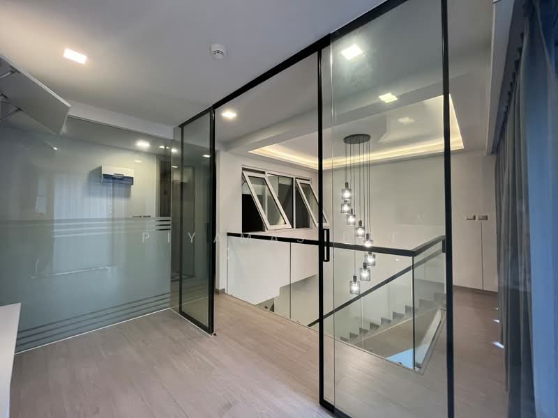 One9Five Asoke-Rama 9, Bangkok, 195 Soi Rama 9 Soi 5, Huai Khwang, Bangkok, 3 Bedrooms, 90 sqm, Condo For Rent, by Piyamas Bee, 11111548 - DDproperty.com