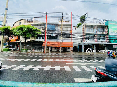 ขาย - แยกเกษมราษฎร์, กรุงเทพ