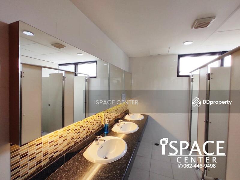 Rent Office BTS Saladaeng and MRT Silom, Partly fitted, Good decorate, Bangkok, 52 สีลม, Suriyawong, Bang Rak, Bangkok, , 350 sqm, Office Space For Rent, by Prakaimas Lapsomboonnanon (Ying), 11116593 - DDproperty.com