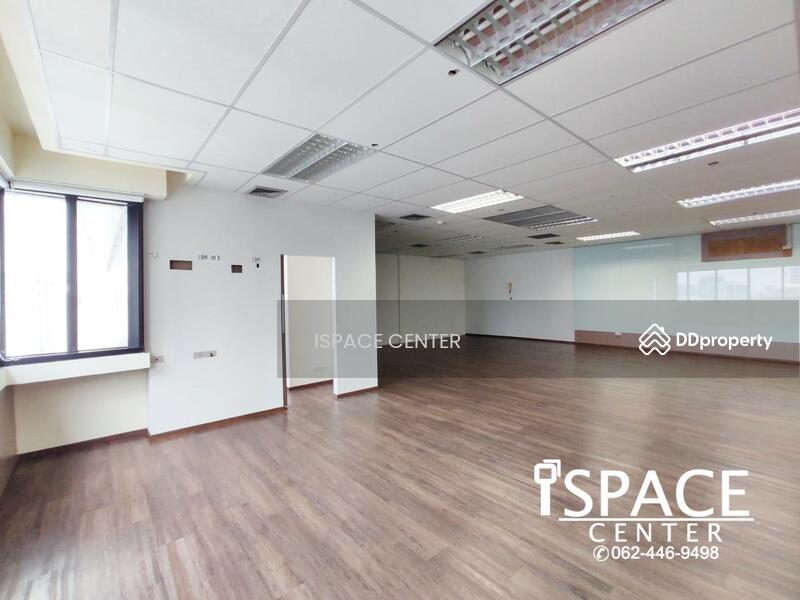 Rent Office BTS Saladaeng and MRT Silom, Partly fitted, Good decorate, Bangkok, 52 สีลม, Suriyawong, Bang Rak, Bangkok, , 350 sqm, Office Space For Rent, by Prakaimas Lapsomboonnanon (Ying), 11116593 - DDproperty.com