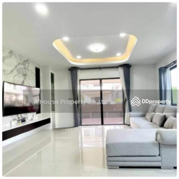 For Sale - Maneerin Privacy Sriracha, Chon Buri