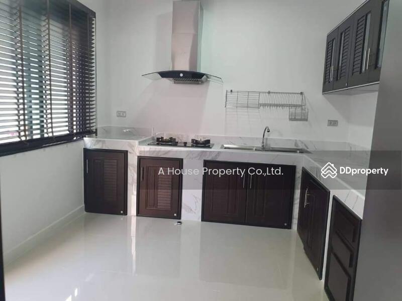 For Sale - Maneerin Privacy Sriracha, Chon Buri