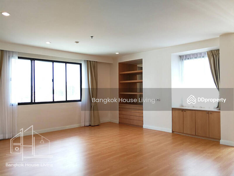 Baan Thai Living Ekkamai, Bangkok, 40 Soi Pridi Banomyong 31, Khlong Tan Nua, Watthana, Bangkok, 4 Bedrooms, 332 sqm, Condo For Rent, by Bangkok House Living, 11131927 - DDproperty.com