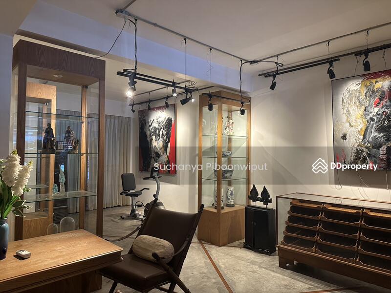 ให้เช่า - Townhouse For Rent Modern Loft Style Ekamai 12 | Pet Friendly, กรุงเทพ