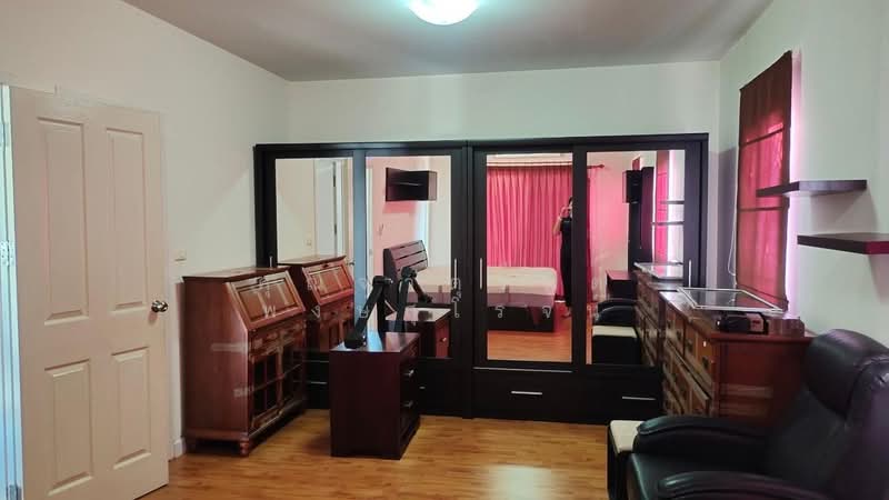 ขายด่วน บ้านเดี่ยวแปลงมุม ติดถนนเมน, Nonthaburi, Bang Mae Nang, Bang Yai, Nonthaburi, 3 Bedrooms, 150 sqm, Single Detached House For Sale, by คุณจาตุรนต์ พงษ์สุโรจน์, 11134967 - DDproperty.com