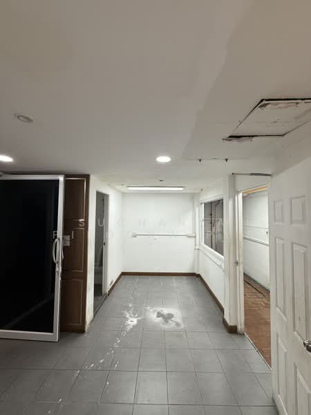 Townhouse For Rent Ekamai 12 Open Shop | Showroom | Cafe | Nail Salon, กรุงเทพ, Ekamai 12, คลองตันเหนือ, วัฒนา, กรุงเทพ, 200 ตร.ม., ทาวน์เฮ้าส์ ให้เช่า, โดย Suchanya Piboonwiput, 11136245 - DDproperty.com