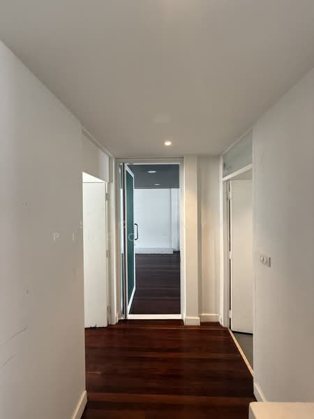 Townhouse For Rent Ekamai 12 Open Shop | Showroom | Cafe | Nail Salon, Bangkok, Ekamai 12, Khlong Tan Nua, Watthana, Bangkok, 2 Bedrooms, 200 sqm, Townhouse For Rent, by Suchanya Piboonwiput, 11136245 - DDproperty.com