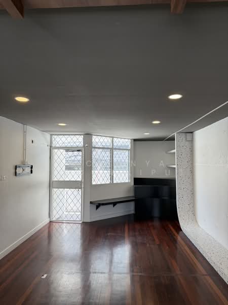 Townhouse For Rent Ekamai 12 Open Shop | Showroom | Cafe | Nail Salon, กรุงเทพ, Ekamai 12, คลองตันเหนือ, วัฒนา, กรุงเทพ, 200 ตร.ม., ทาวน์เฮ้าส์ ให้เช่า, โดย Suchanya Piboonwiput, 11136245 - DDproperty.com