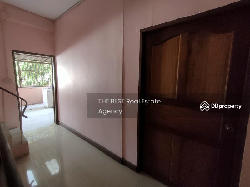 อาคารพาณิชย์ 3 ชั้นครึ่ง ติดถนน ใกล้วัดพระศรีรัตนมหาธาตุบางเขน ใกล้รถไฟฟ้าสถานีวัดพระศรีรัตนมหาธาตุ, กรุงเทพ, บางเขน, อนุสาวรีย์, บางเขน, กรุงเทพ, 250 ตร.ม., กิจการ ให้เช่า, โดย Khun Tassanee, 11136571 - DDproperty.com