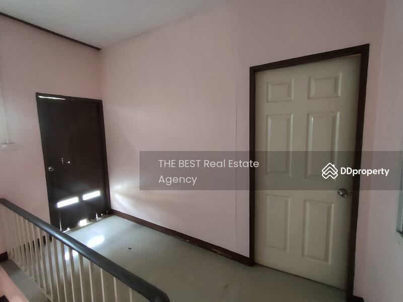 อาคารพาณิชย์ 3 ชั้นครึ่ง ติดถนน ใกล้วัดพระศรีรัตนมหาธาตุบางเขน ใกล้รถไฟฟ้าสถานีวัดพระศรีรัตนมหาธาตุ, กรุงเทพ, บางเขน, อนุสาวรีย์, บางเขน, กรุงเทพ, 250 ตร.ม., กิจการ ให้เช่า, โดย Khun Tassanee, 11136571 - DDproperty.com