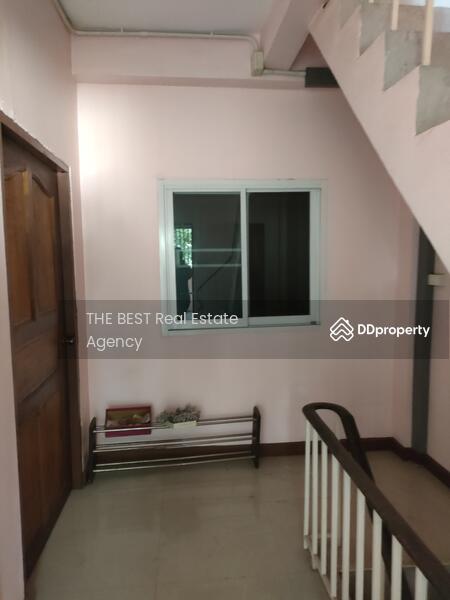 อาคารพาณิชย์ 3 ชั้นครึ่ง ติดถนน ใกล้วัดพระศรีรัตนมหาธาตุบางเขน ใกล้รถไฟฟ้าสถานีวัดพระศรีรัตนมหาธาตุ, กรุงเทพ, บางเขน, อนุสาวรีย์, บางเขน, กรุงเทพ, 250 ตร.ม., กิจการ ให้เช่า, โดย Khun Tassanee, 11136571 - DDproperty.com