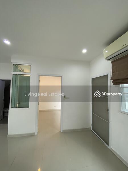 Chuan Chuen Town Kanchanapisek-Bangyai, Nonthaburi, Pracha Uthit Road, Bang Mae Nang, Bang Yai, Nonthaburi, 4 Bedrooms, 140 sqm, Townhouse For Rent, by Living Real Estates, 11136888 - DDproperty.com