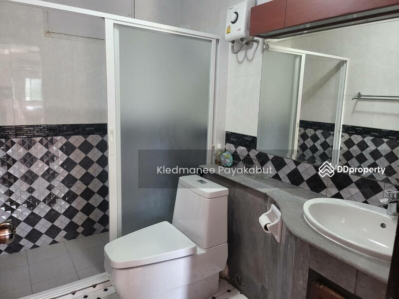 For Sale - VIP Condochain Ban Amphur, Chon Buri