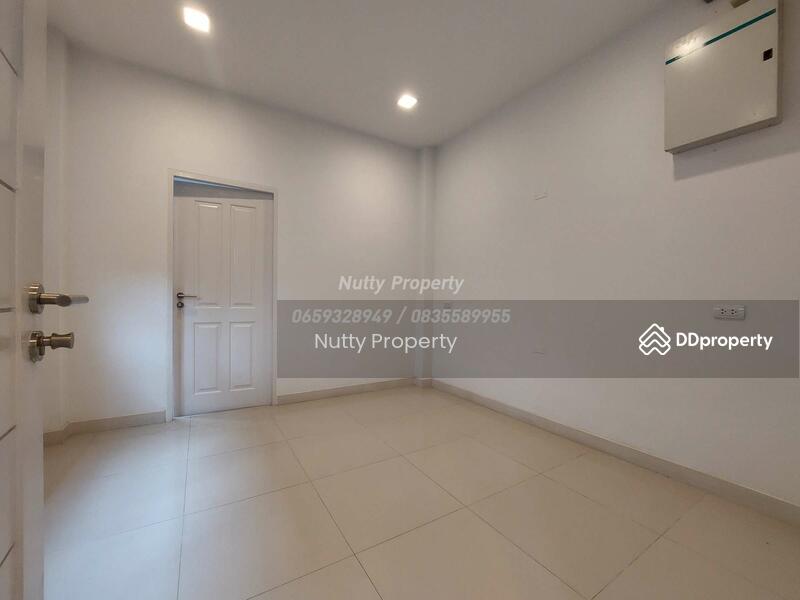 NC Royal Pinklao, Bangkok, Thawi Watthana, Bangkok, 4 Bedrooms, 315 sqm, Single Detached House For Sale, by Nutty Property, 11138903 - DDproperty.com