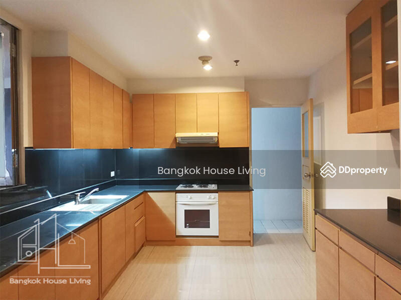 Baan Thai Living Ekkamai, Bangkok, 40 Soi Pridi Banomyong 31, Khlong Tan Nua, Watthana, Bangkok, 2 Bedrooms, 185 sqm, Condo For Rent, by Bangkok House Living, 11140460 - DDproperty.com