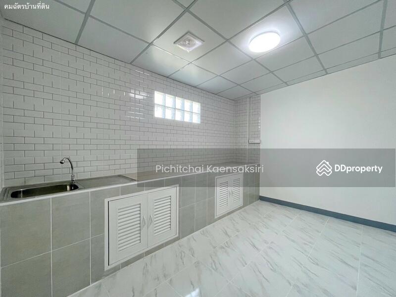 ทาว์นเฮ้าส์ 2 ชั้น หมู่บ้านแหลมทอง 45/132 ซ.เทพกุญชร 40 คลองหนึ่ง คลองหลวง ปทุมธานี, Pathum Thani, Khlong Song, Khlong Luang, Pathum Thani, 2 Bedrooms, 78 sqm, Townhouse For Sale, by Pichitchai Kaensaksiri, 11140698 - DDproperty.com