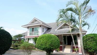 ขาย - บ้านสวย วิวภูเขาและวิวทุ่งนา พร้อมที่ดิน 20-1-17.5 ไร่ เป็นบ่อปลาขนาดใหญ่, พะเยา