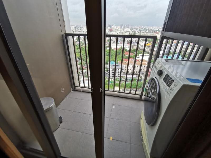 The Line Sukhumvit 71, Bangkok, 15 Sukhumvit 71 Road, Phra Kanong Nua, Watthana, Bangkok, 1 Bedroom, 34 sqm, Condo For Rent, by Beyond360, 11145146 - DDproperty.com