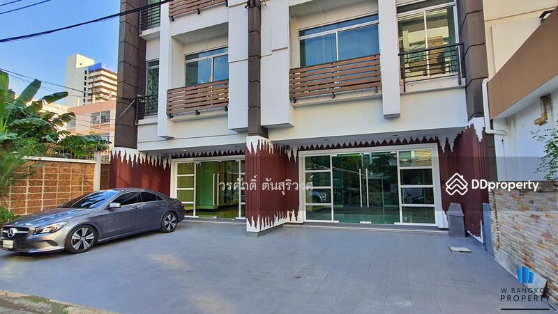 ขาย - Biztown ลาดพร้าว, กรุงเทพ