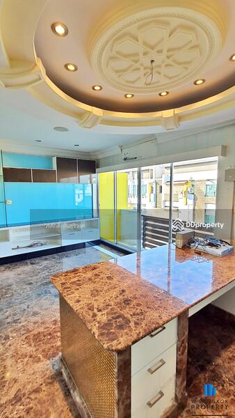 ขาย - Biztown ลาดพร้าว, กรุงเทพ