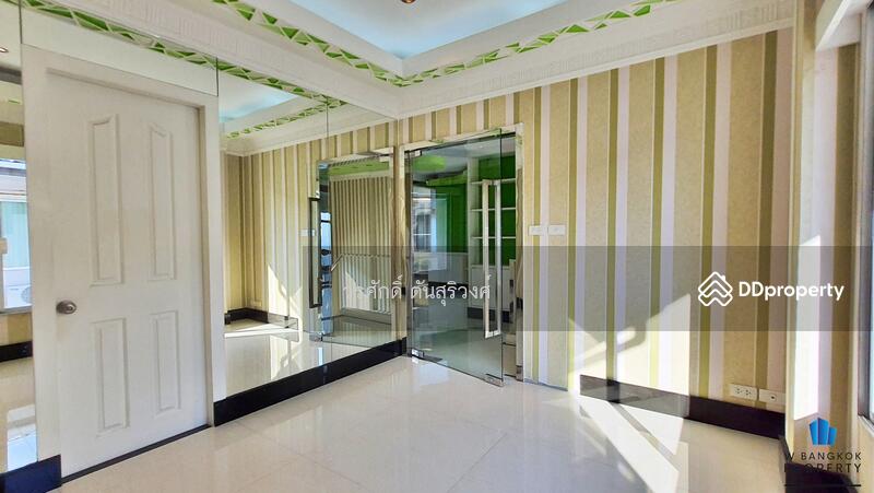ขาย - Biztown ลาดพร้าว, กรุงเทพ
