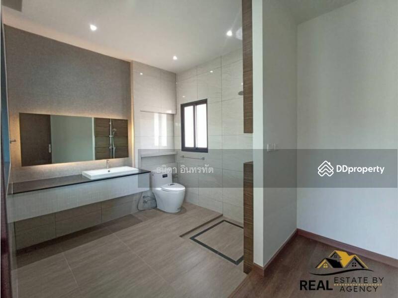 บ้านเดี่ยว2ชั้นหลังมุม แกรนด์มณีรินทร์ไพรเวซี่2, Chon Buri (Pattaya), Nong - Kham, Si Racha, Chon Buri (Pattaya), 4 Bedrooms, 160 sqm, Single Detached House For Sale, by ธนิดา อินทรทัต, 11146111 - DDproperty.com